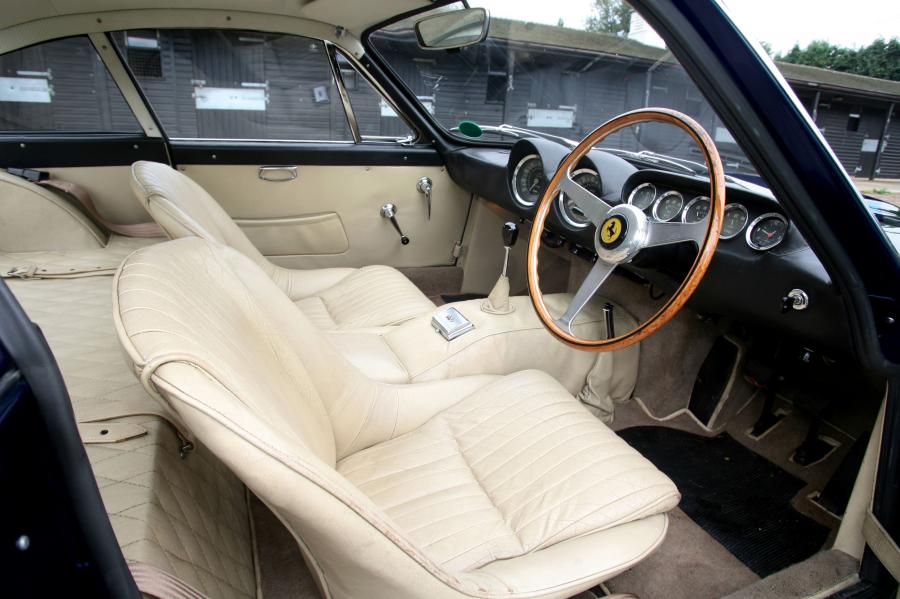  Ferrari 250 GT Lusso Berlinetta 1964 года  (фото 27 из 28)